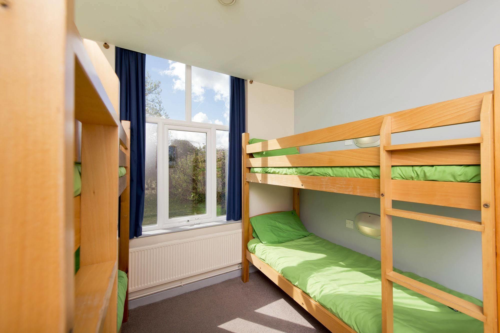 วายเอชเอ แมเนอร์เบียร์ Hostel เท็นบี ภายนอก รูปภาพ